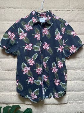 Cactus Man Black Floral Short-Sleeve Button-Down Shirt